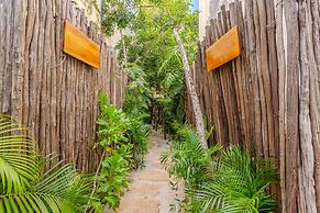 AMARI Uptown Tulum