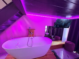 Romance Apartment