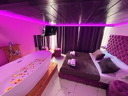Romance Apartment