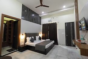 Sapphire Hotel & Banquet