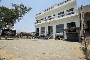 Sapphire Hotel & Banquet