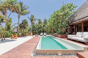 Anana Casa Cantarena Beachfront Meals Included