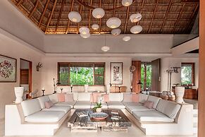 Anana Casa Cantarena Beachfront Meals Included