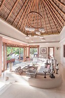 Anana Casa Cantarena Beachfront Meals Included