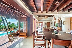 Anana Casa Cantarena Beachfront Meals Included