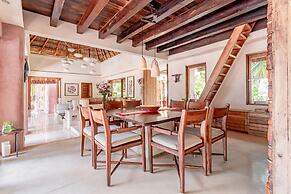 Anana Casa Cantarena Beachfront Meals Included