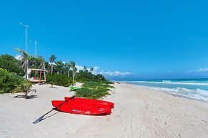 Anana Casa Cantarena Beachfront Meals Included