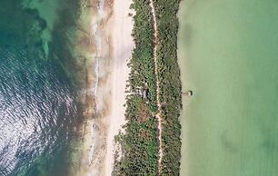 Anana Casa Cantarena Beachfront Meals Included