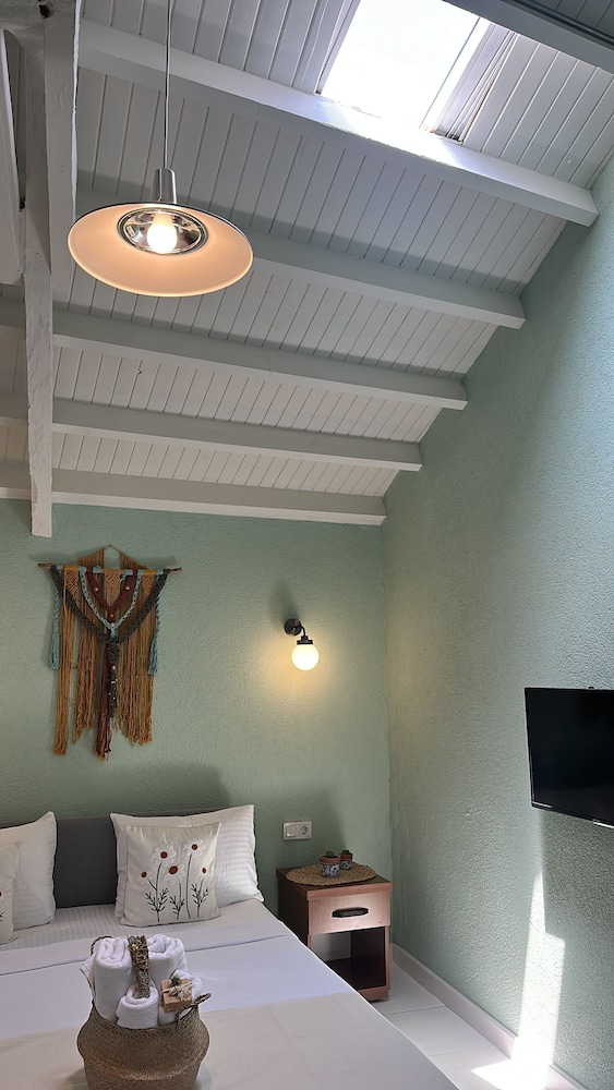 Hanole Macaron Guest House