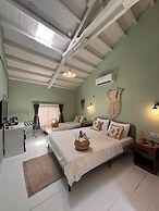 Hanole Macaron Guest House