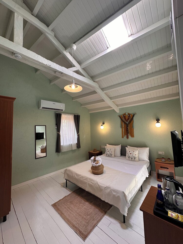 Hanole Macaron Guest House