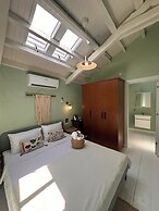 Hanole Macaron Guest House