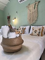 Hanole Macaron Guest House