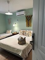 Hanole Macaron Guest House