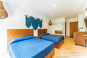 Anana Yaaxlum 105 S Oasis Pool and Jacuzzi