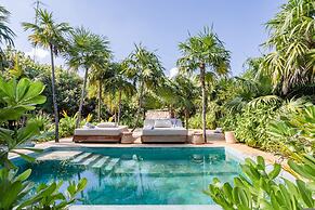 Anana Casa Kaab Kaan Rooftop Pool Beachfront