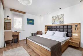 Hotel Meridian