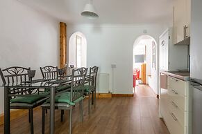 Stylish 2Bd Family Hideaway In Dover