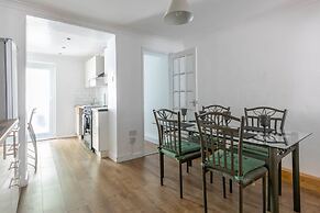 Stylish 2Bd Family Hideaway In Dover