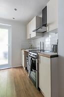 Stylish 2Bd Family Hideaway In Dover
