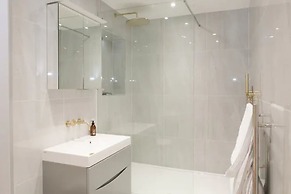 Shoreditch - Immaculate 2 Bedrooms Flat For 6
