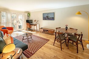 Serene Garden Flat - Steps From Tower Bridge