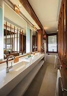 Tahiti Lagoon Resort