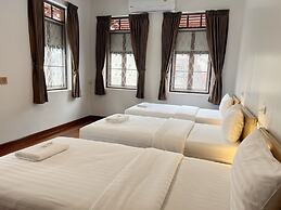 Ausamlor Guesthouse