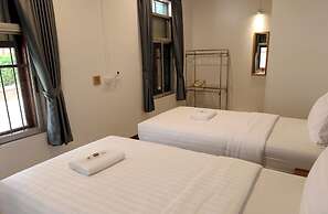 Ausamlor Guesthouse