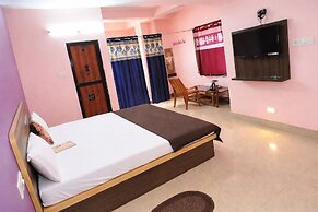 Hotel Aadhya Beach Resort Puri