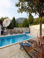 Holiday Home Lišnjak