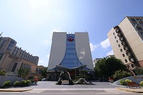 Golden Panda Hotel