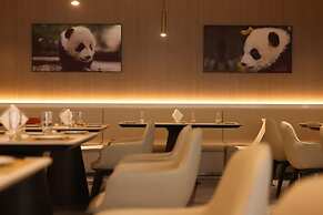 Golden Panda Hotel