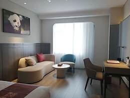 Golden Panda Hotel