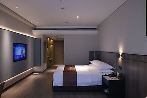 Golden Panda Hotel