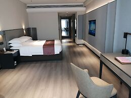 Golden Panda Hotel
