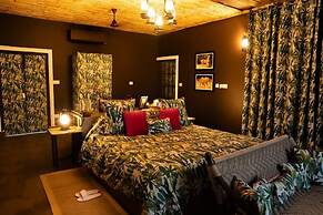 Bamboo Grove Lodge