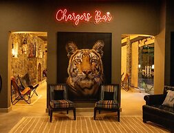 Bamboo Grove Lodge