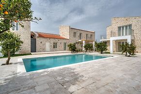 Petroulas Village