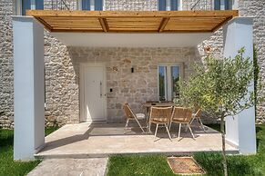 Petroulas Village