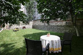 Adalı Pansiyon