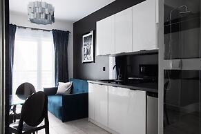 Adler Apartments