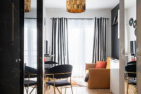 Adler Apartments
