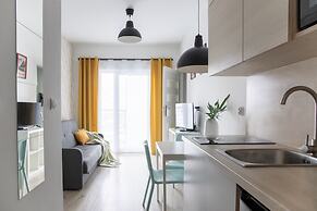 Adler Apartments