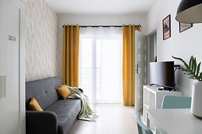 Adler Apartments