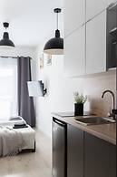 Adler Apartments