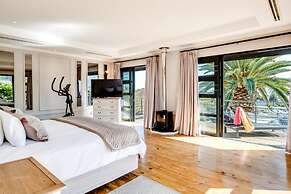 2bed Apt 5min Walk From Camps Bay Central Escape