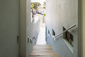 2bed Apt 5min Walk From Camps Bay Central Escape