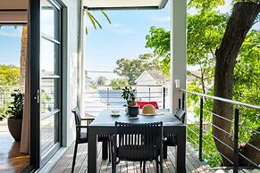 2bed Apt 5min Walk From Camps Bay Central Escape