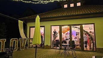 Garni Hotel Biebertal am Milseburgradweg